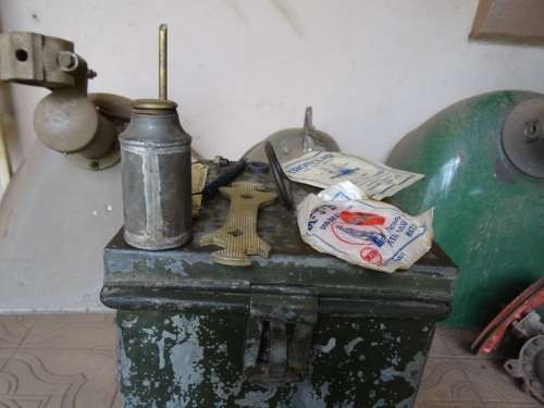 WW2 ORIGINAL PETROMAX 826 E MILITARY KEROSENE LANTERN IN BOX