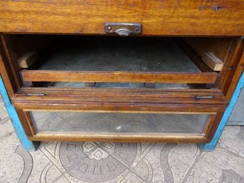 ANTIQUE CHICKEN/DUCK EGG SELF REGULATING PARAFFIN INCUBATOR