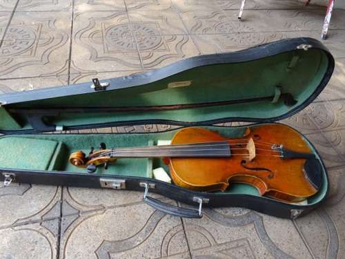 ANTIQUE J THIBOUVILLE-LAMY 4/4 VIOLIN