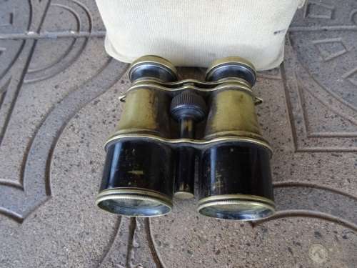WW2 BINOCULAR CASE WITH BRASS BINOCULARS