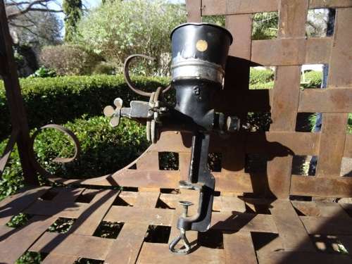 VINTAGE LARGE NO 3 COFFER / SPICE GRINDER