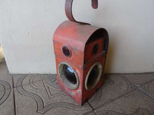 VINTAGE RAILWAY LANTERN