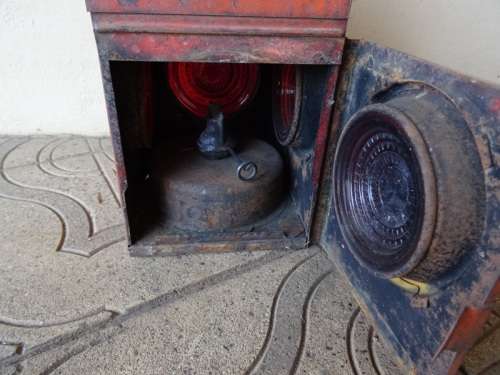 VINTAGE RAILWAY LANTERN