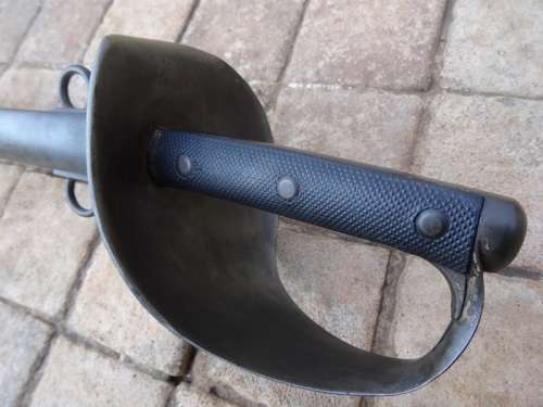 BOER WAR P1899 ENFIELD ARMOURY 13 TH HUSSARS CAVALRY TROOPER SABER/SWORD