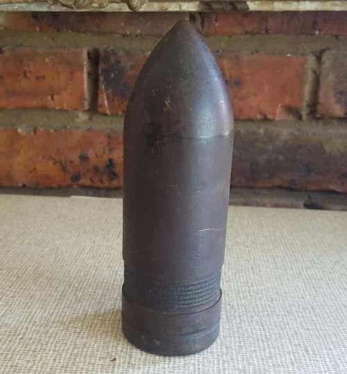 WW 2 CWT 6 POUNDER PROJECTILE
