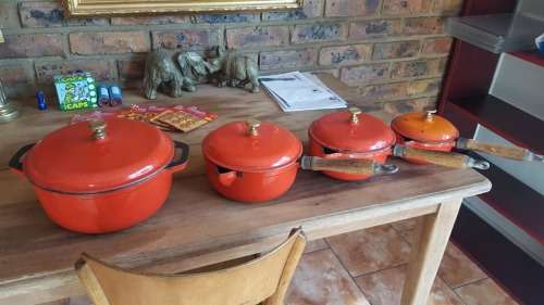 4 X VINTAGE CAST IRON ENAMEL POTS