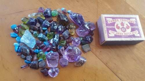 500 CT OF UNCUT GEMSTONES
