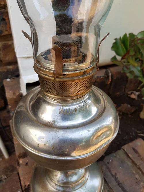 OLD MILLER`S VESTAL KEROSENE LAMP