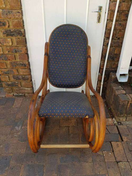 VERY OLD OAK BENTWOOD ROCKING CHAIR.