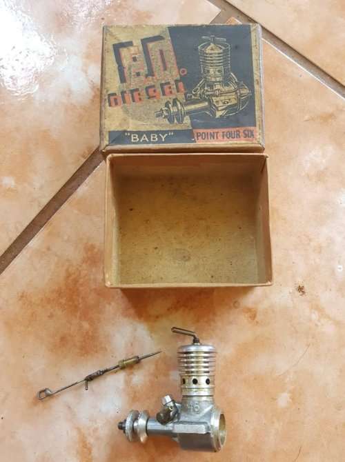VINTAGE ED BABY DIESEL MODEL ENGINE.