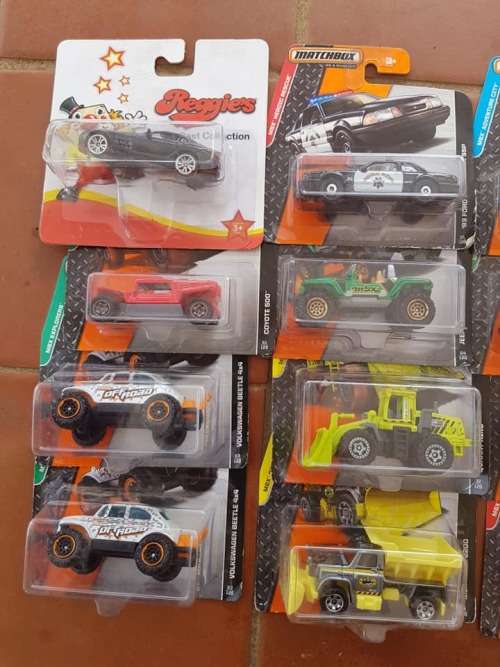 13 +1 MATCHBOX 1/64 CARS MALAYSIA