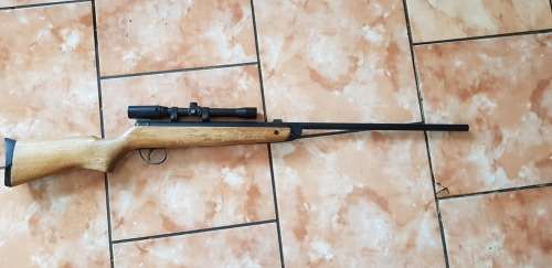 VINTAGE BSA METEOR 4.5 MM AIR RIFLE