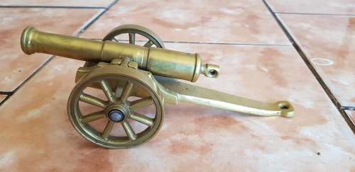 VINTAGE SOLID BRASS CANNON 250 MM LONG