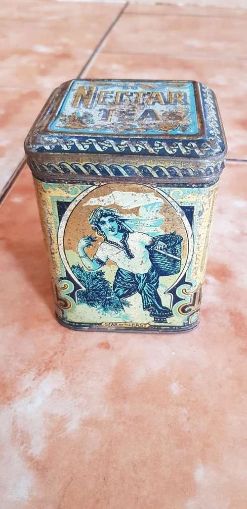 VINTAGE 1/2 LB NECTAR TEA TIN