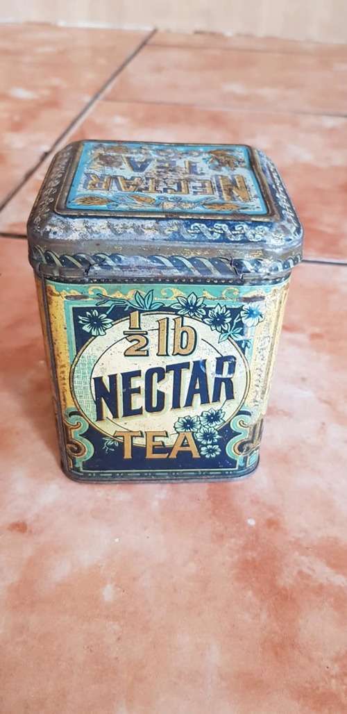VINTAGE 1/2 LB NECTAR TEA TIN