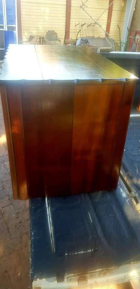 TABLE TOP CHEST OF DRAWERS. 800 X 500 X 540 MM