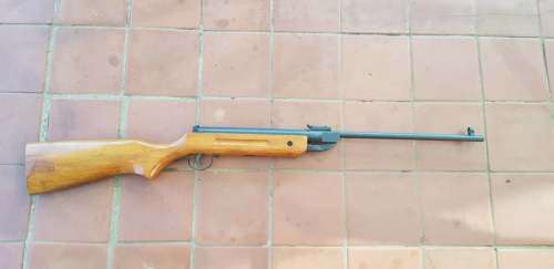 VINTAGE AIR RIFLE 162004 WORKING CONDITION