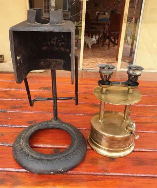 VERY RARE 1938 AB PRIMUS NO 741 WITH CAST IRON FURNACE STAND