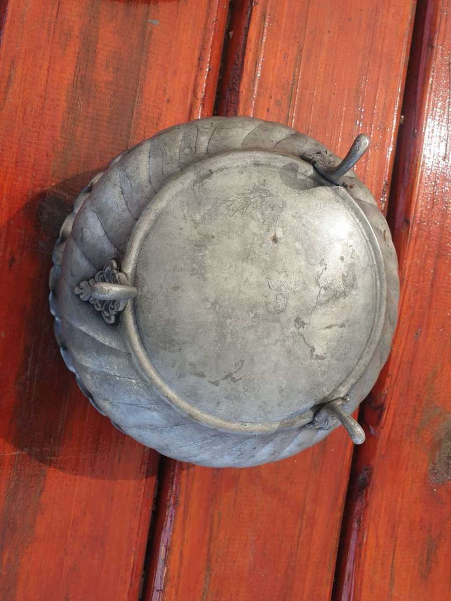 RARE ITALIAN PEWTER FOOTED FLOWER BOWL WITH LID