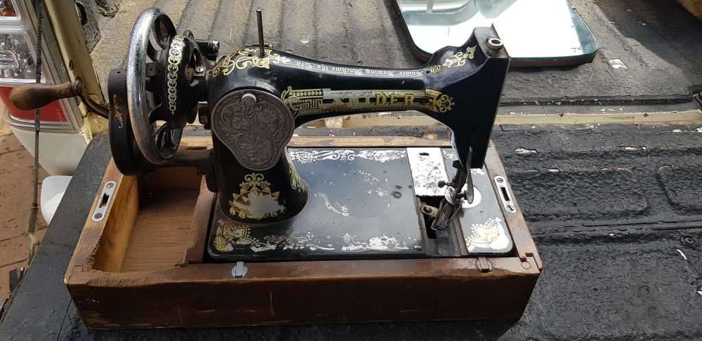 VERY RARE SNIDER SEWING MACHINE