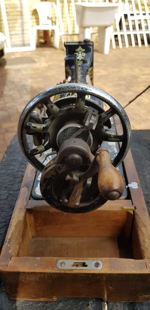 VERY RARE SNIDER SEWING MACHINE