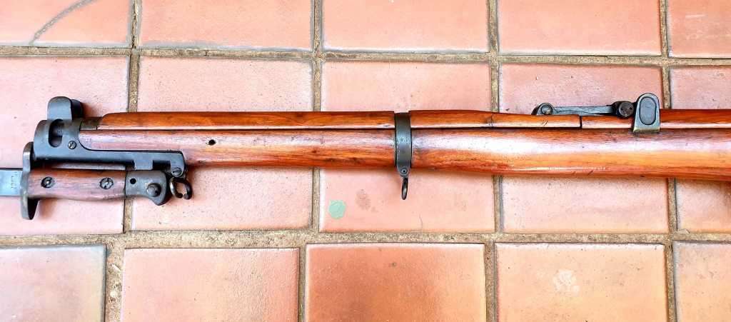 EXCELLENT 1917 WW1 SMLE 303 WITH WILKINSON BAYONET EX , RHODESIAN NON FUNCTIONAL DISPLAY
