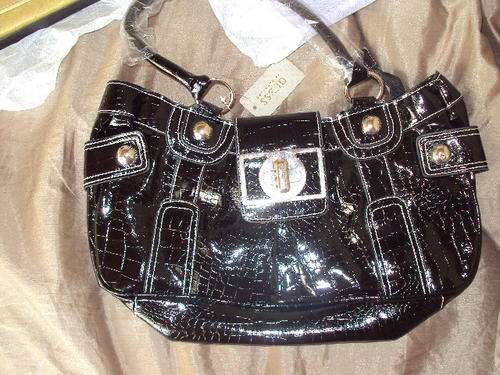 GUESS HANDBAG (BLACK)