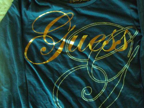GUESS ladies t'shirt (extra small)