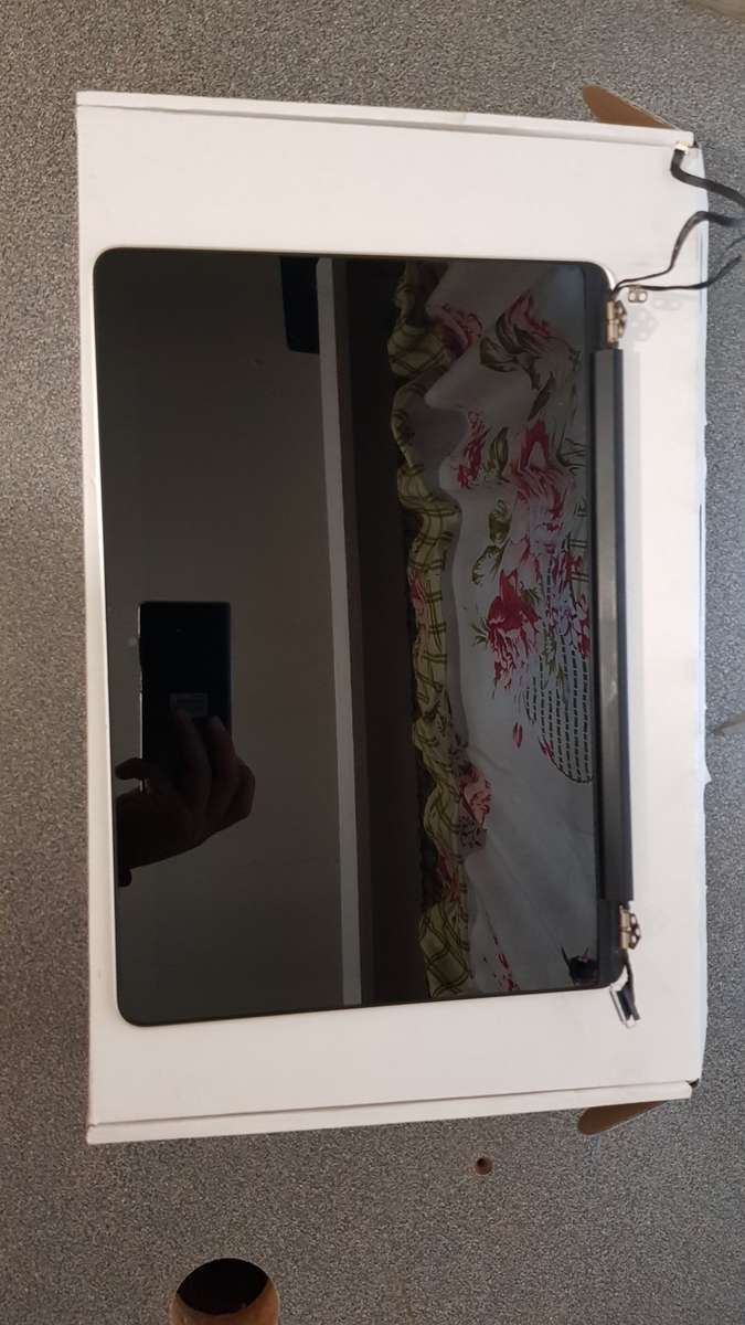 Apple Macbook Pro A1502 13.3" Retina Display Screen LCD  Assembly