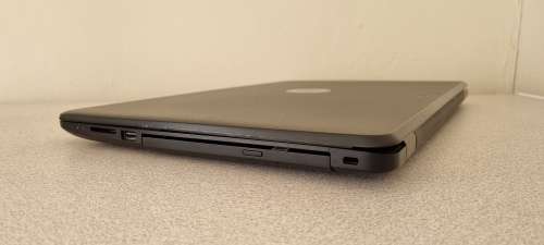 HP 15-BS015DX - Intel Core i5 7th Gen, 8Gb DDR4 Ram, 240Gb SSD, Windows 10 Home x64