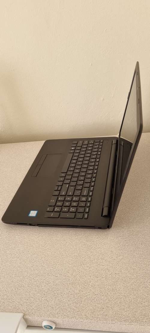 HP 15-BS015DX - Intel Core i5 7th Gen, 8Gb DDR4 Ram, 240Gb SSD, Windows 10 Home x64