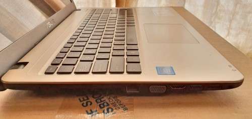 ASUS VivoBook X540SA - 500GB HDD, WINDOWS 10 HOME SL x64, USB 3.0, USB TYPE C, HDMi, VGA