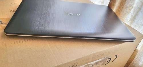 ASUS VivoBook X540SA - 500GB HDD, WINDOWS 10 HOME SL x64, USB 3.0, USB TYPE C, HDMi, VGA