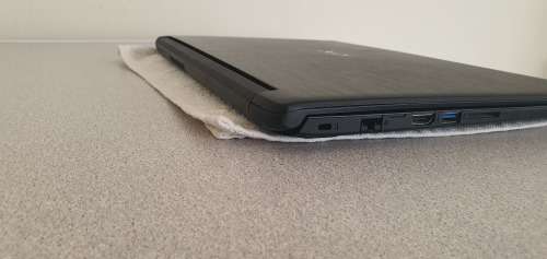 Acer A315 - Core i5 7200U 2.50Ghz, 4Gb Ram, 1000Gb HDD, Windows 10 Home Single Language x64