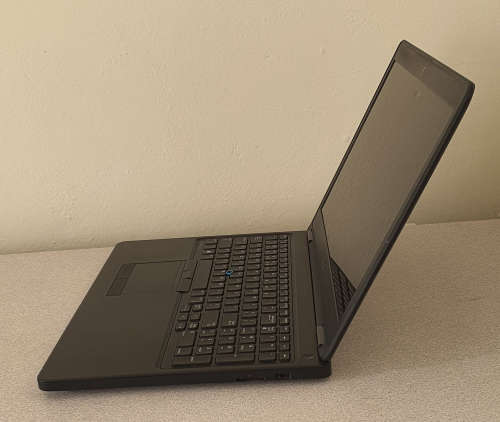 Dell Latitude E5550 - i5 5TH GEN | 8GB RAM | 1000GB HDD | WINDOWS 10 PRO x64
