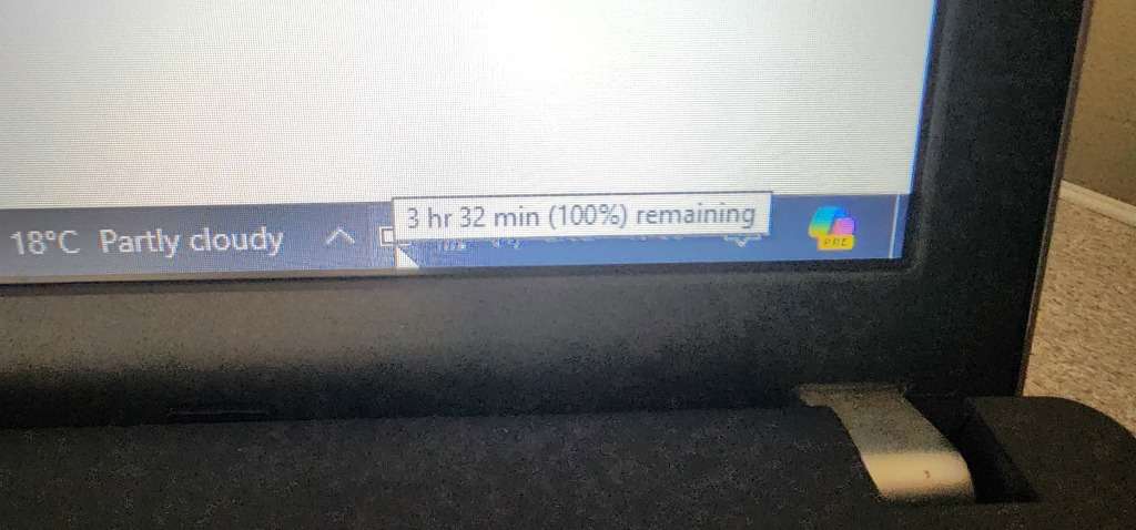 LENOVO THINKPAD E531 - I5 3320M | 8GB DDR3L RAM | 500GB HDD | WIN10 PRO x64