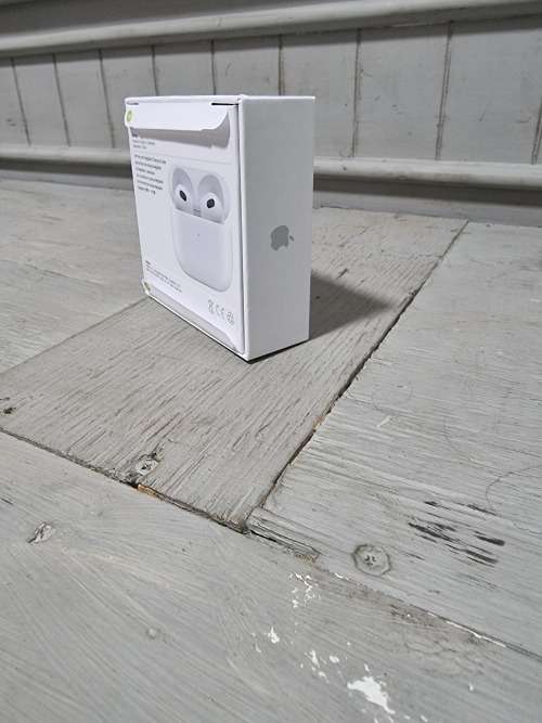 DONT MISS OUT!! LATEST AIRPODS 3