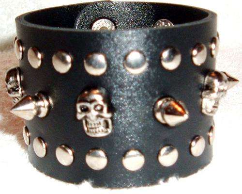 " R1 AUCTION " - "METAL"  WRISTBANDS  - " Colour Black with Silver Studding "