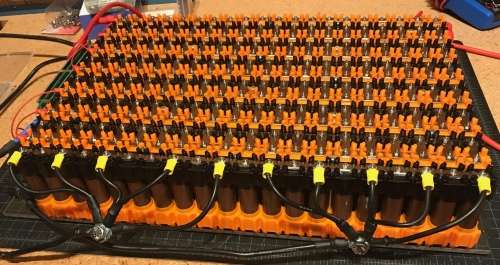 NEW! Vruzend V2.1 DIY Solderless 18650 Battery Holder No Spot Weld Colour Coded SA Stock