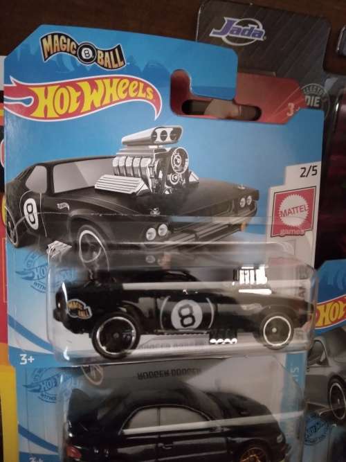 Hotwheels Magic 8 ball