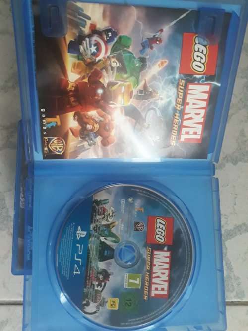 7 Ps4 Games!   In complete working condition.