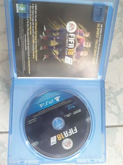 7 Ps4 Games!   In complete working condition.