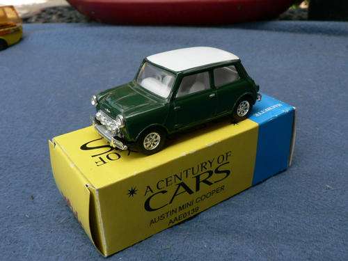 CORGI - AUSTIN MINI COOPER