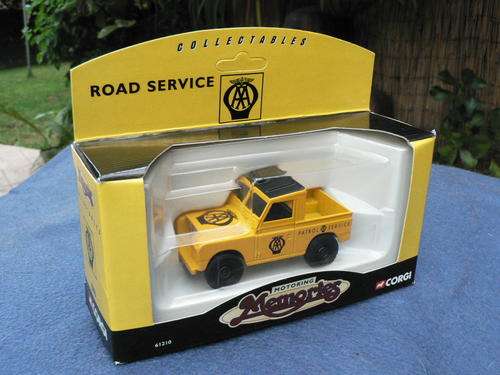 CORGI TOYS -  61210  -   LAND ROVER  -  AA  PATROL SERVICE