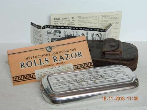 ROLLS RAZOR  -  VISCOUNT MODEL  -  SHAVING RAZOR - 1952