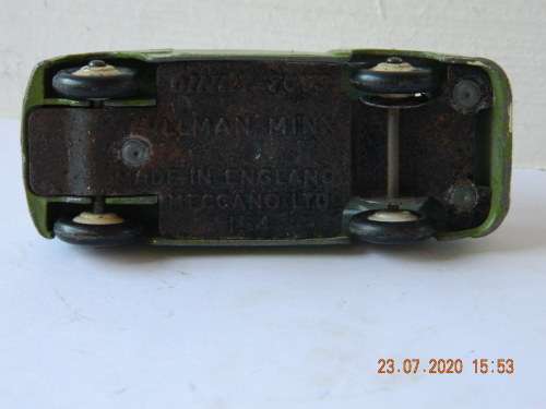 DINKY TOYS   - 154 -   HILLMAN  MINX