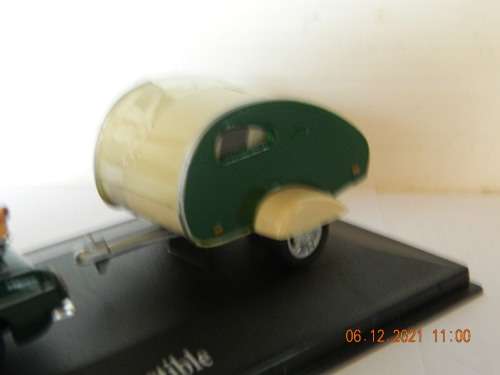 HONGWELL - CARARAMA  -  MGB  CONVERTIBLE WITH CARAVAN