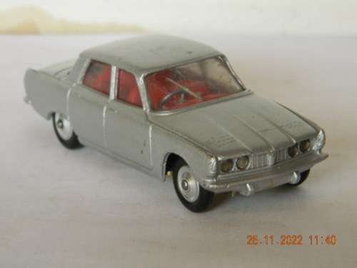 CORGI TOYS -  252   -   ROVER  2000