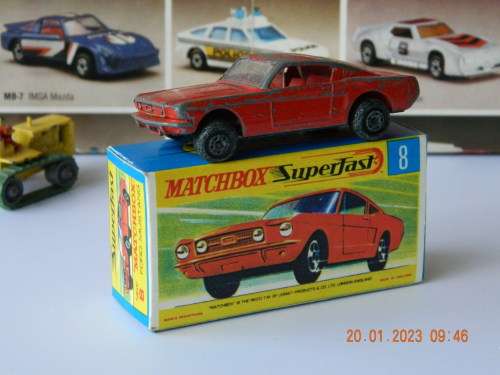 MATCHBOX  SUPERFAST -  8 -   FORD MUSTANG