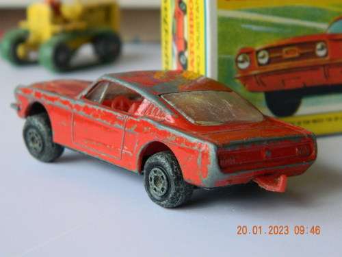 MATCHBOX  SUPERFAST -  8 -   FORD MUSTANG